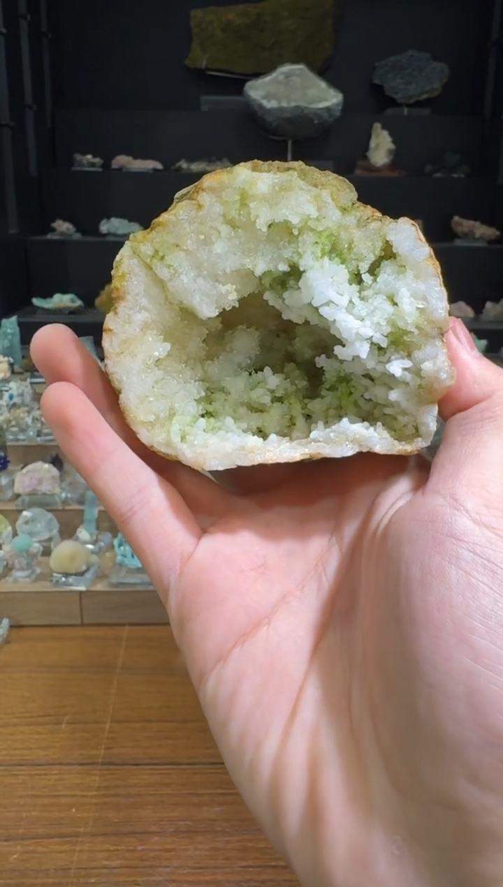 月下珠宝严选矿物