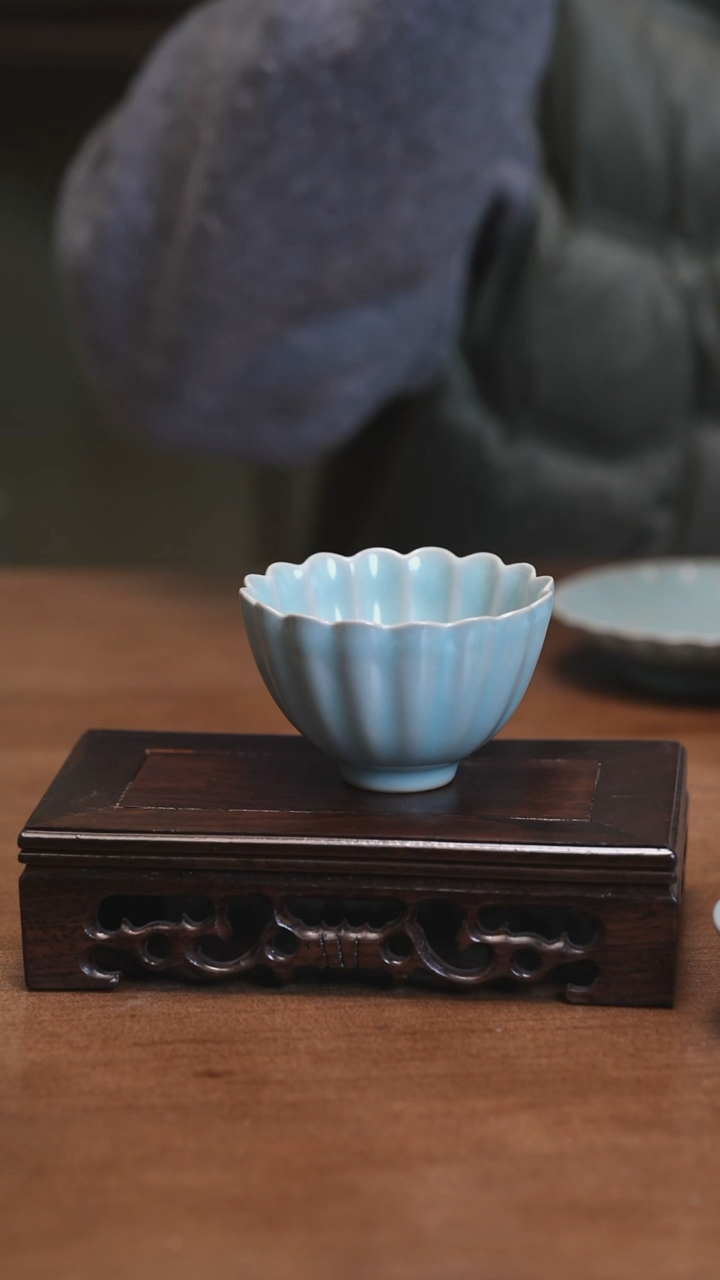 【闪购商品】Y宝丰宋官窑原产地汝瓷菊瓣杯