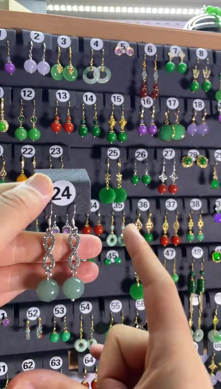【闪购商品】翡翠耳饰银S925镶嵌24.....