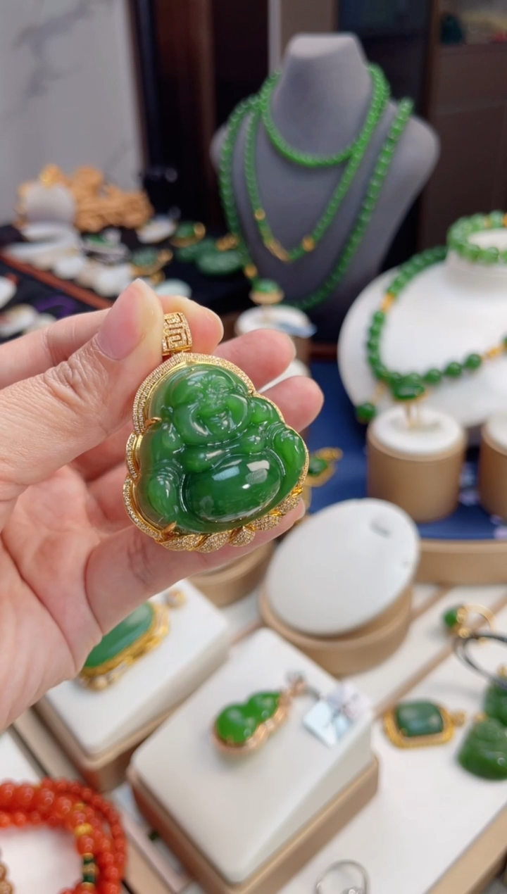 【闪购商品】和田玉吊坠18K金镶嵌收藏级 设计款满钻 佛公
