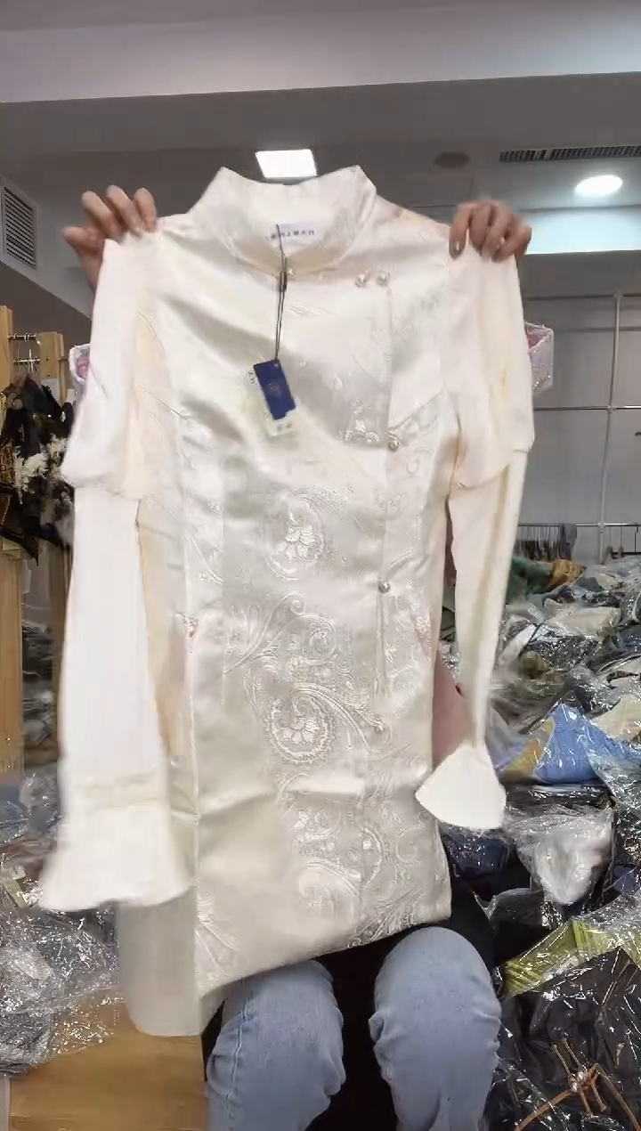 连衣裙       XL码      120-130斤