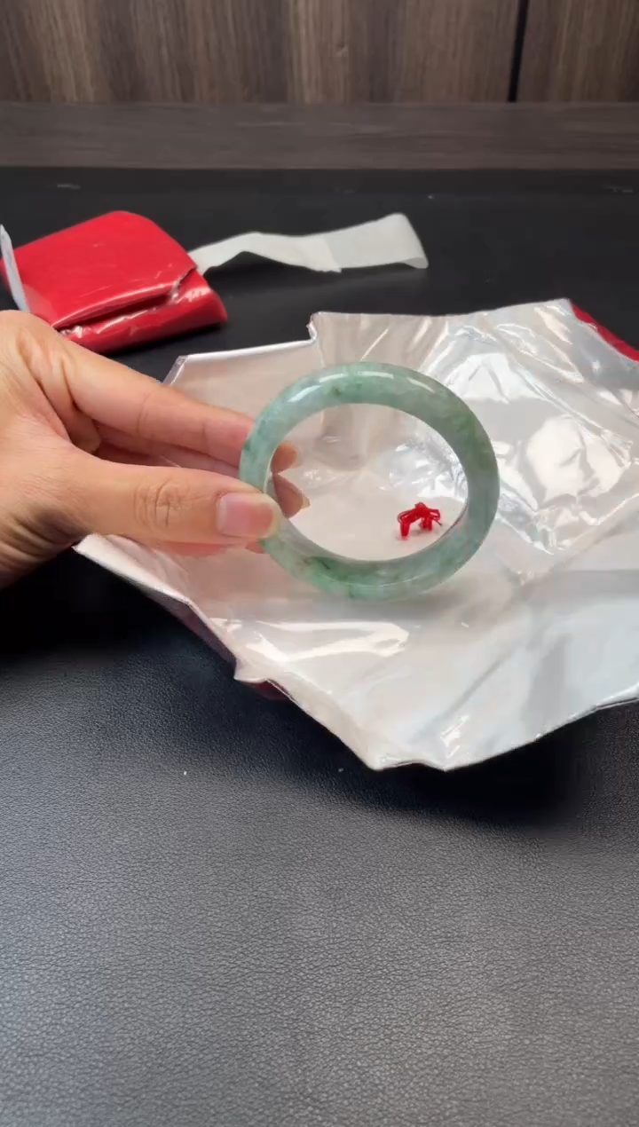 未镶嵌手镯翡翠335