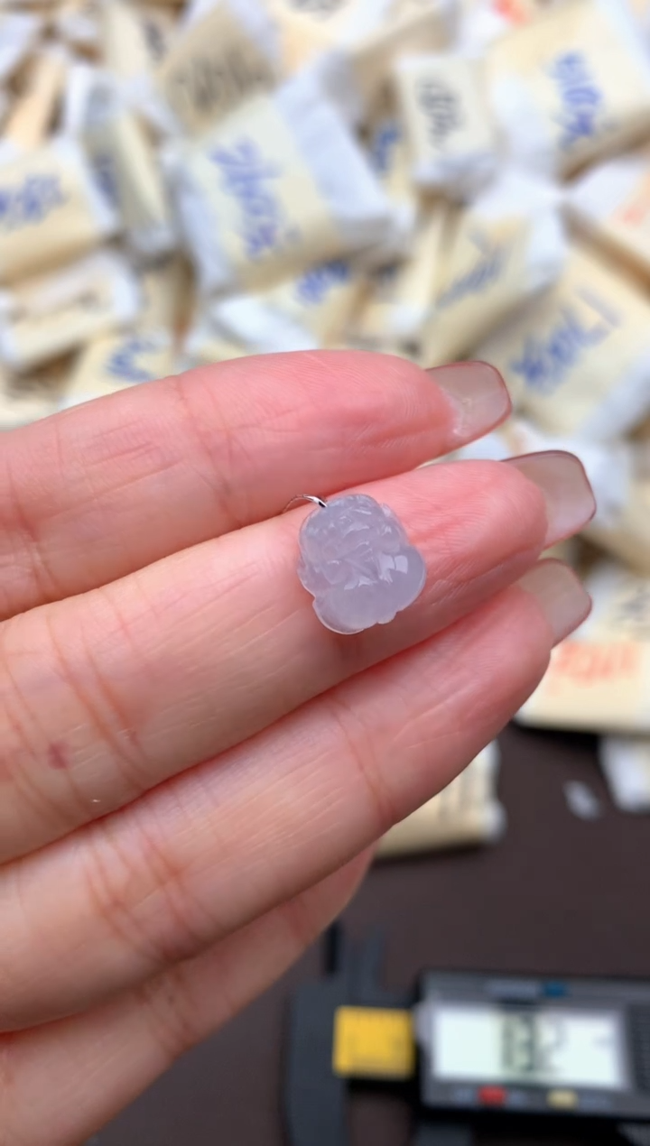 翡翠未镶嵌挂件—