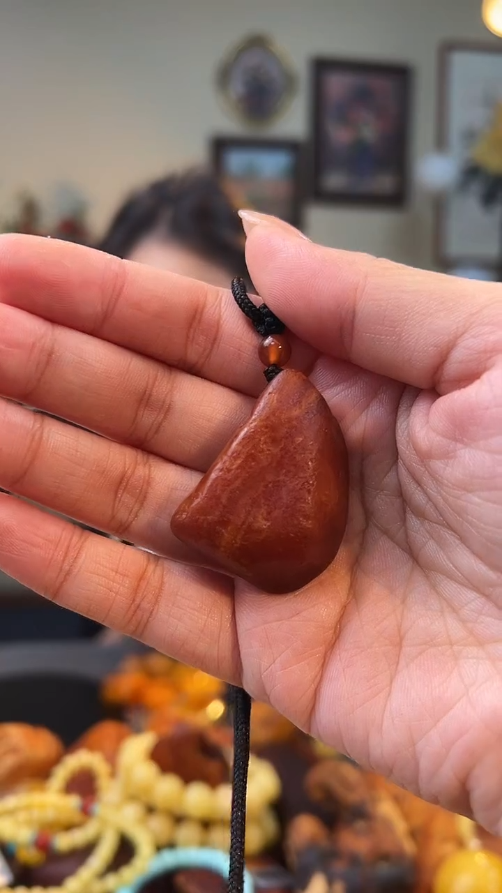 琥珀颈饰未镶嵌吊坠