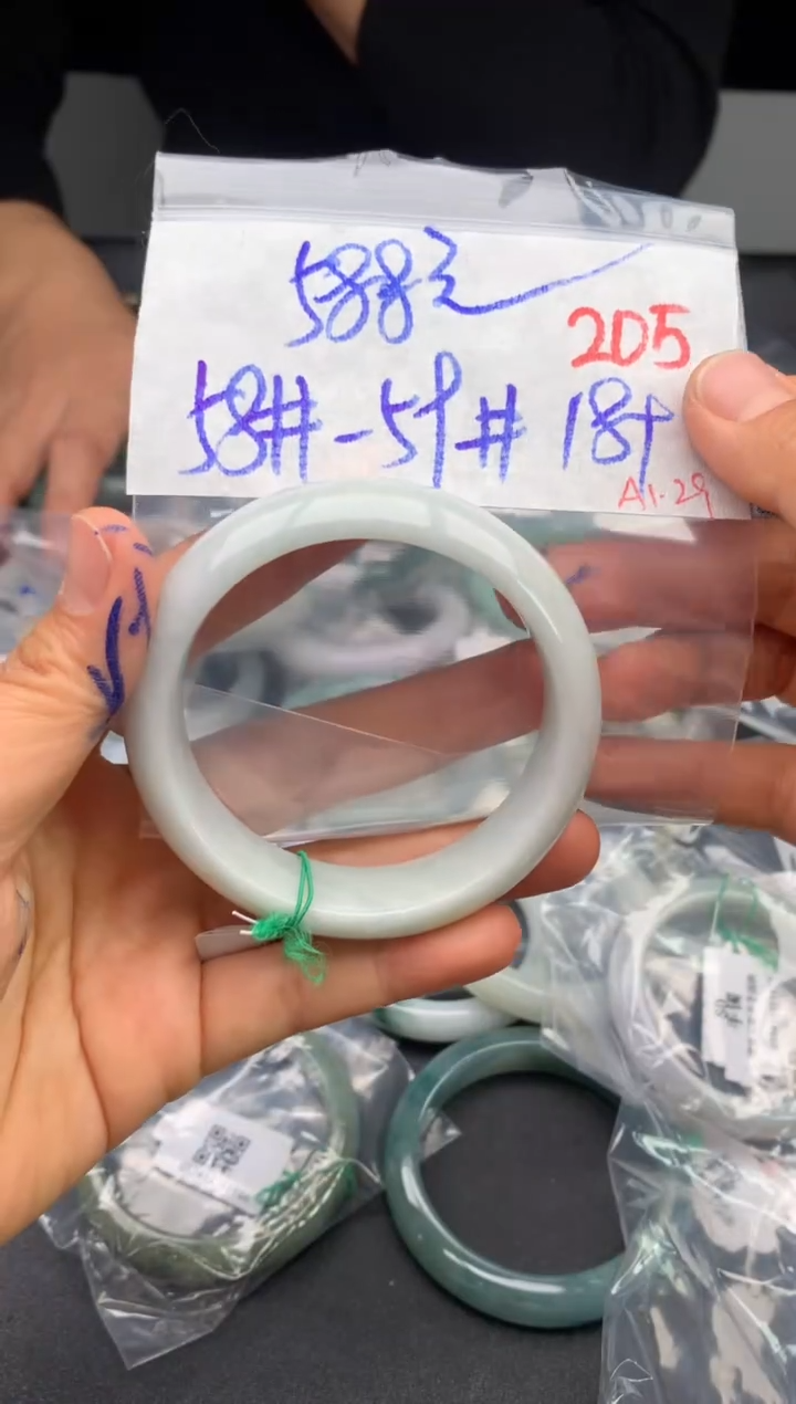 【闪购商品】定制翡翠未镶嵌毛货需精细抛光+多样性发货拍一发一