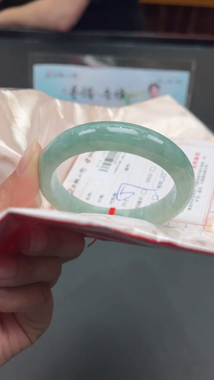 【闪购商品】定制翡翠未镶嵌天然缅甸翡翠手镯242