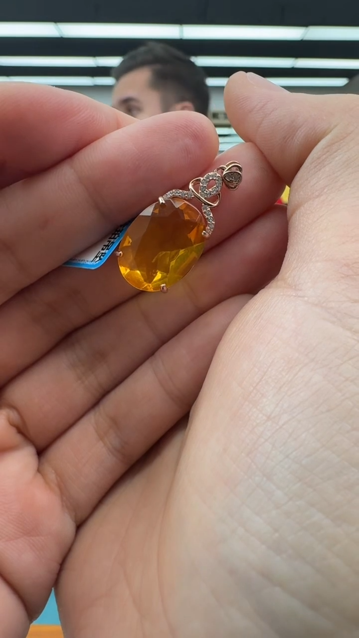 【闪购商品】琥珀颈饰银S925镶嵌64秒拍号