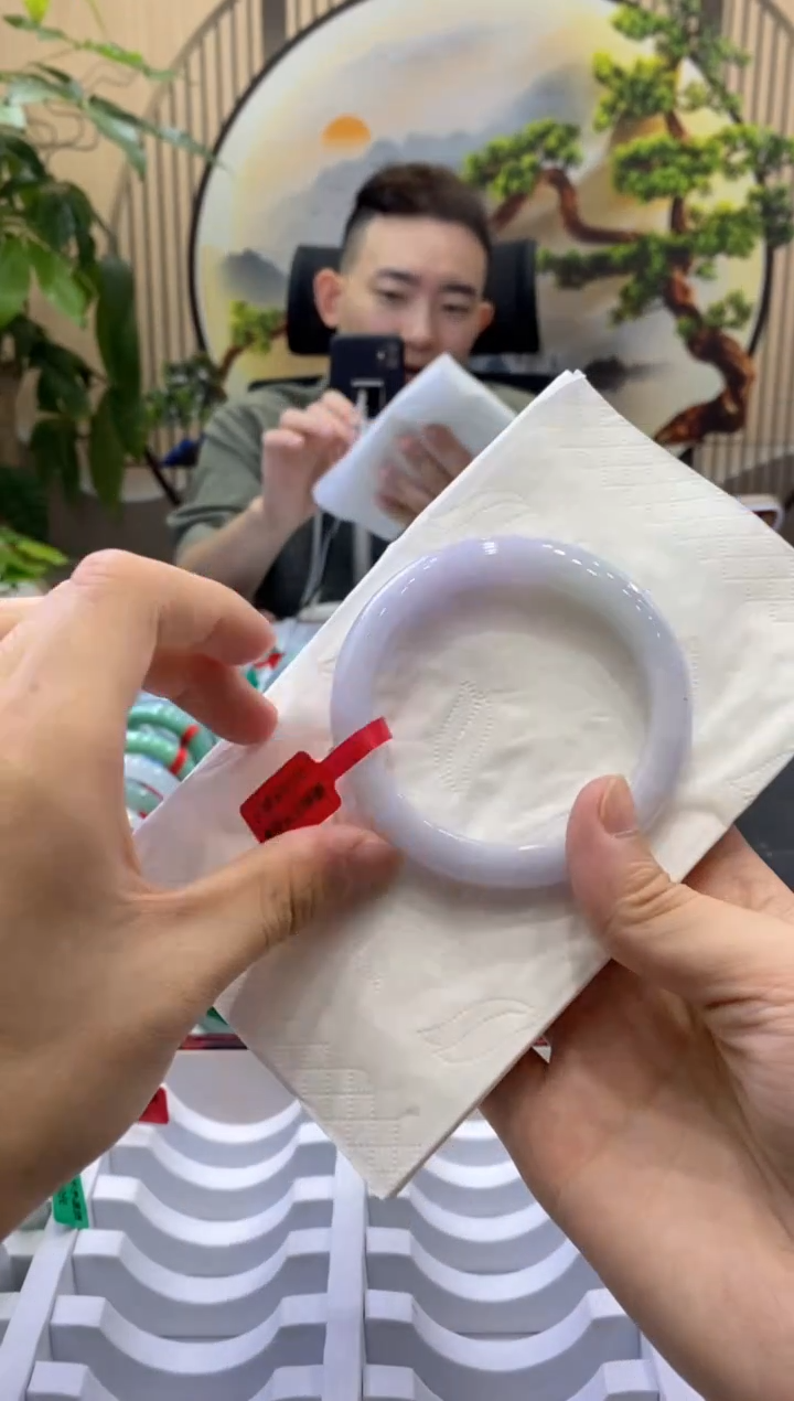 翡翠手镯未镶嵌940