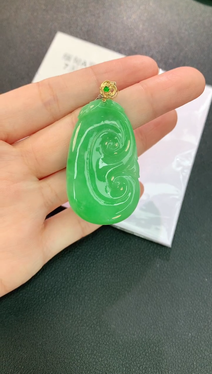 翡翠18K金镶嵌颈饰赠礼盒证书 麦麦