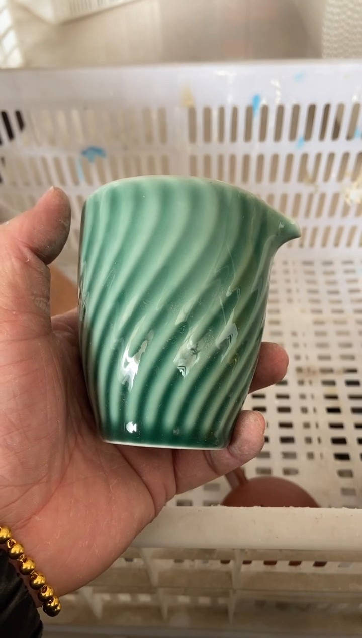 杯子瓷无运费险有瑕疵的摄影的产品有使用过的痕迹有点脏介意勿拍