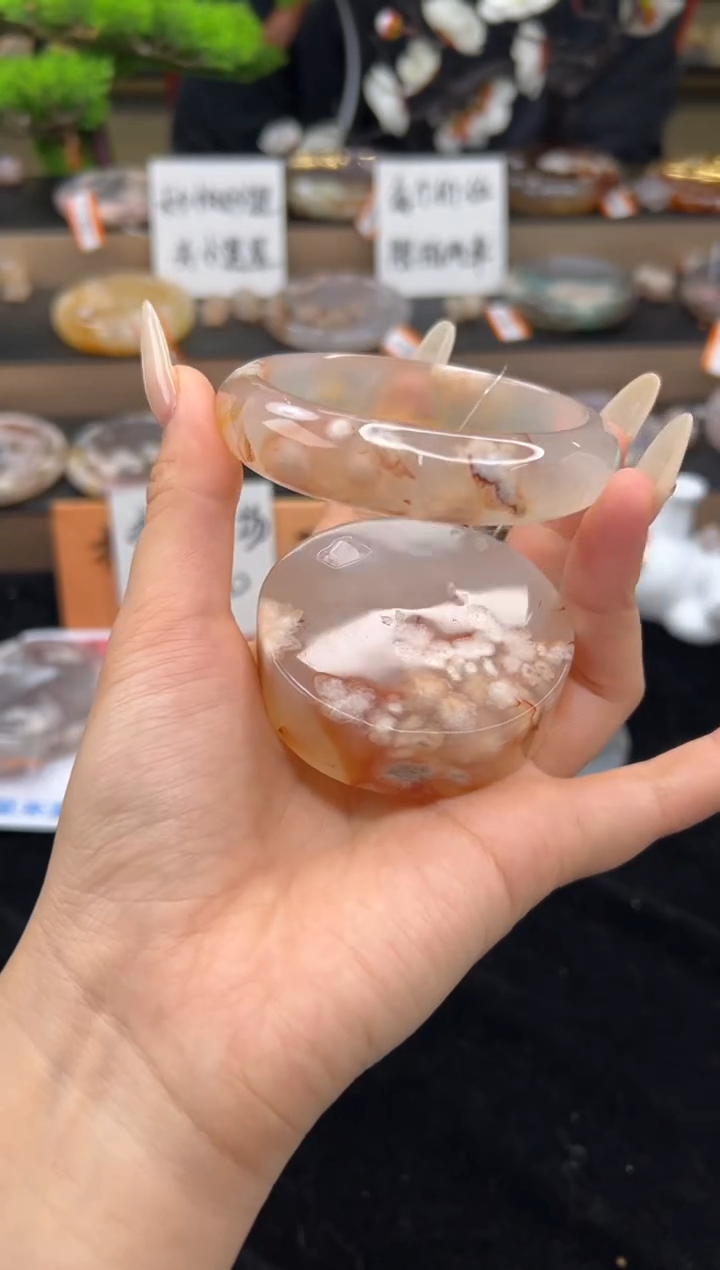 【闪购商品】石英质玉未镶嵌手镯61圈口（赠送镯心）63370