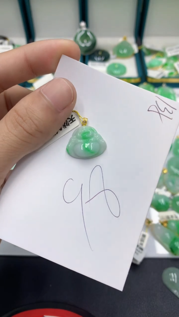 【闪购商品】翡翠颈饰18K金镶嵌翡翠