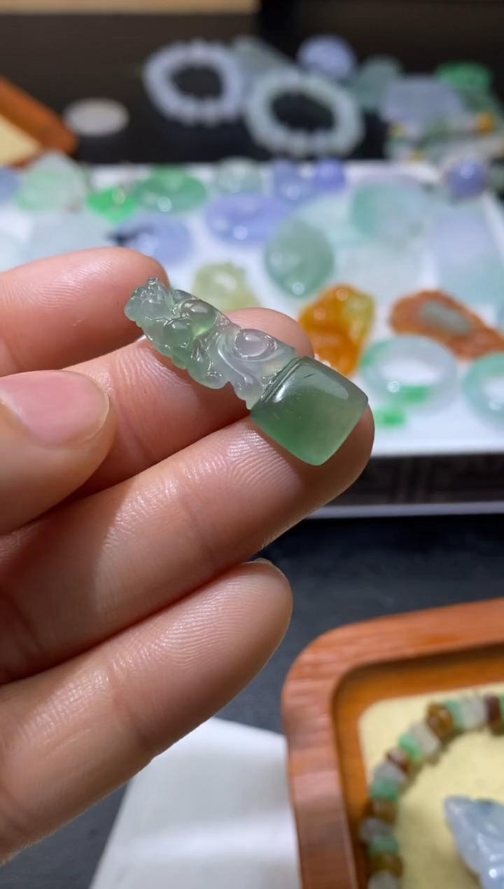 【闪购商品】定制翡翠未镶嵌翡翠毛货~多样性发货一个