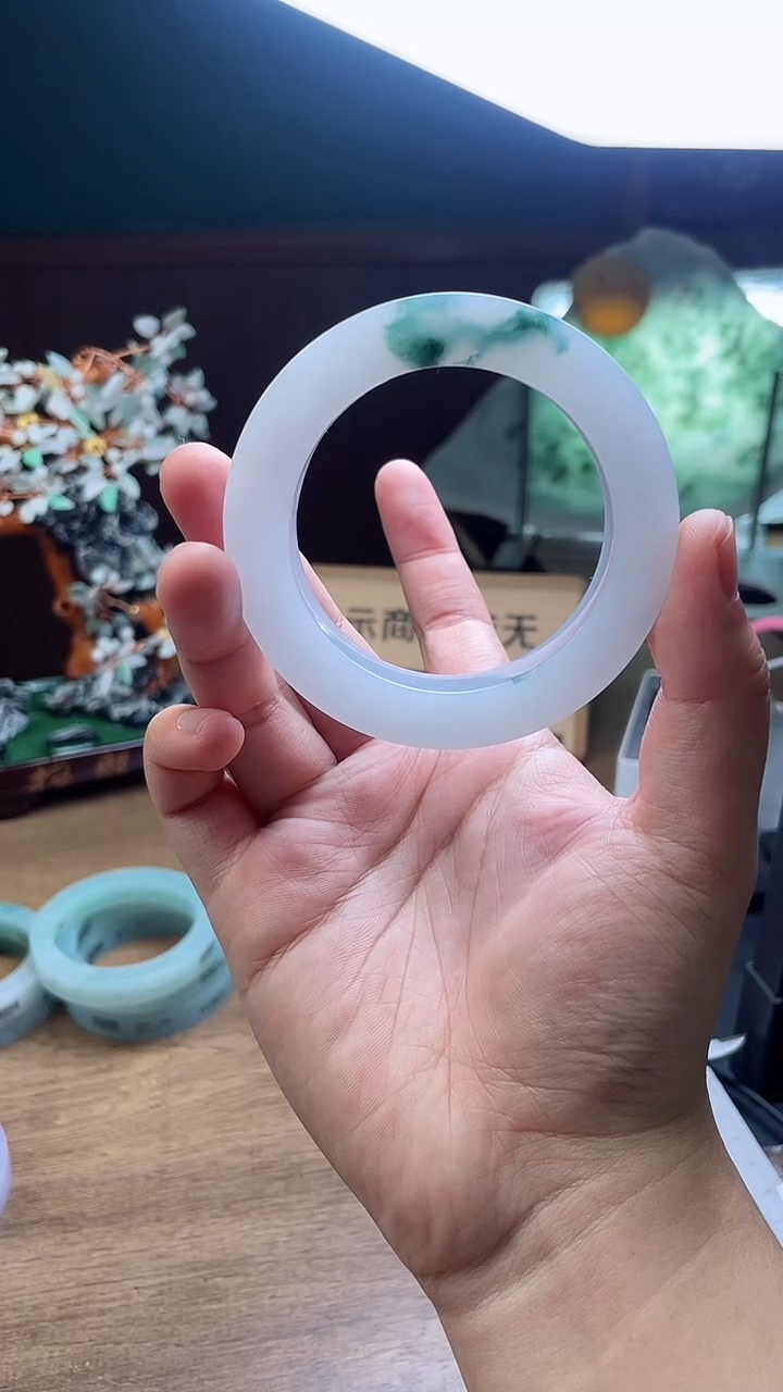 定制翡翠手镯未镶嵌定制