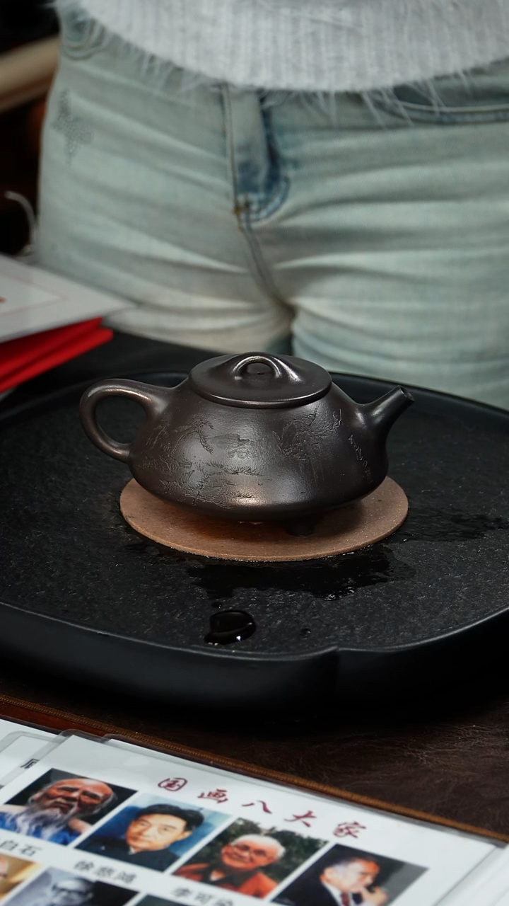 茶壶紫砂顾顺芝 可染石瓢31 墨玉砂 340毫升 