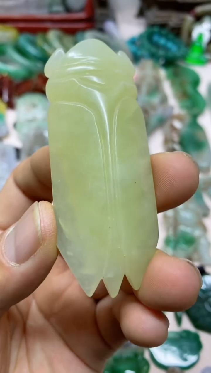 【闪购商品】100直播间的实时画面