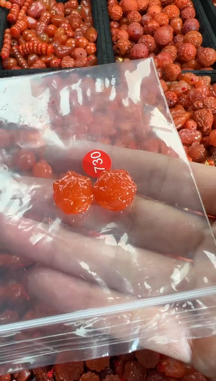 【闪购商品】南红玛瑙颈饰未镶嵌1