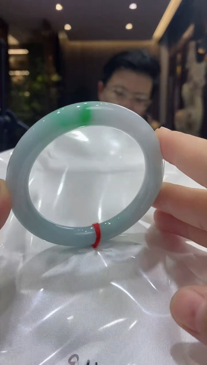 【闪购商品】翡翠手镯未镶嵌11号 56-57圈口 圆条