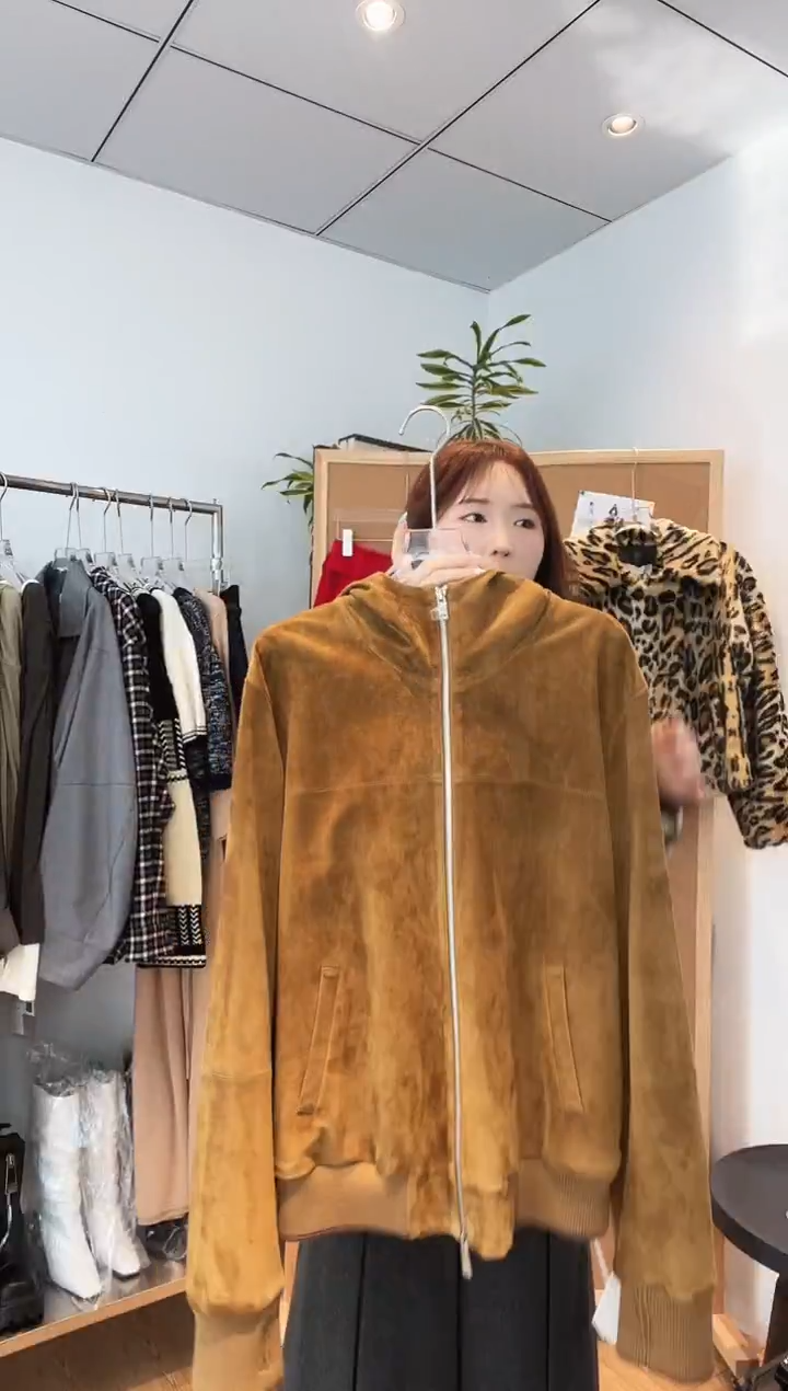 编号021 ZIFZSS设计师品牌羊皮革外套 待开价