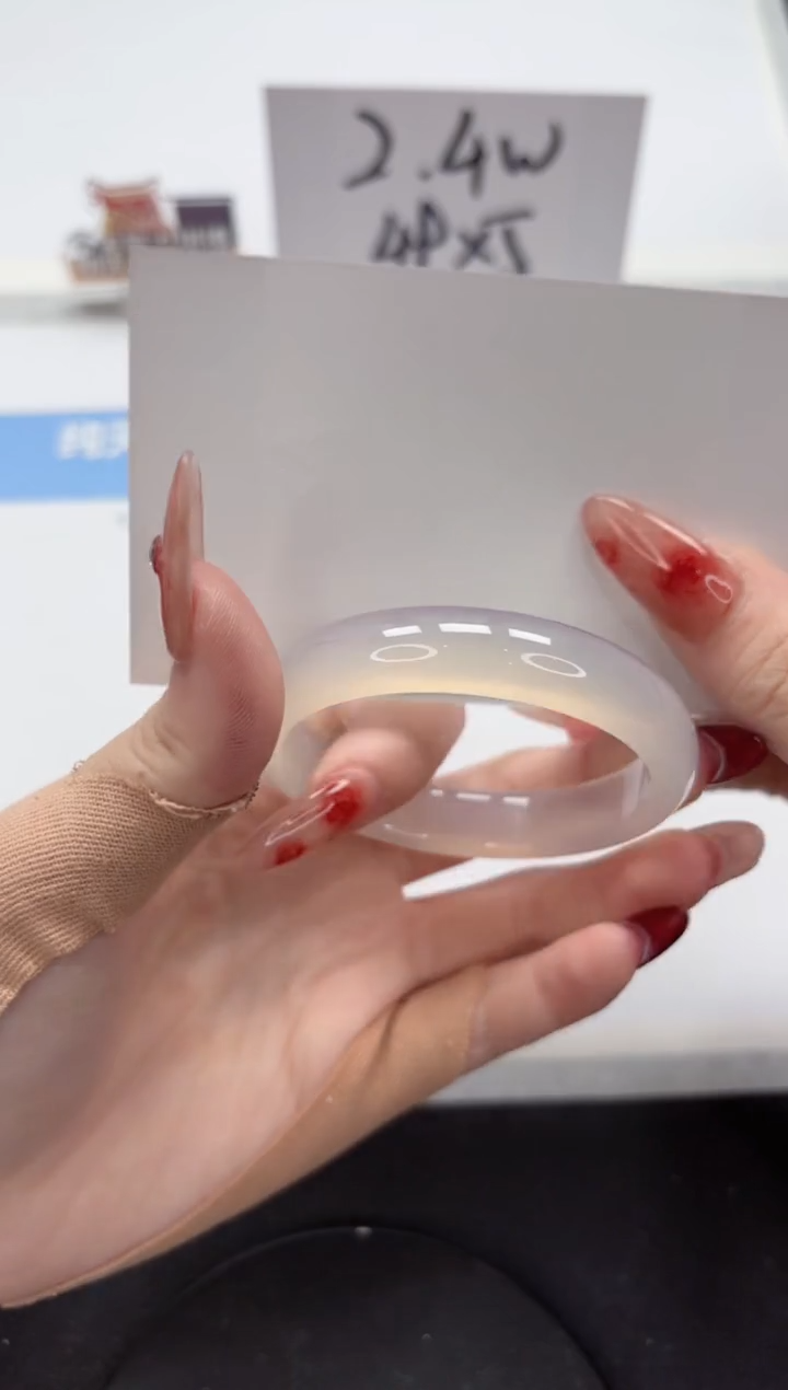 【闪购商品】石英质玉手镯未镶嵌A350-52.1