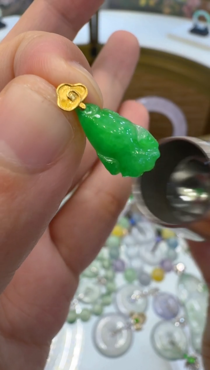 【闪购商品】翡翠吊坠(不含链)18K金镶嵌多样性团购发一件