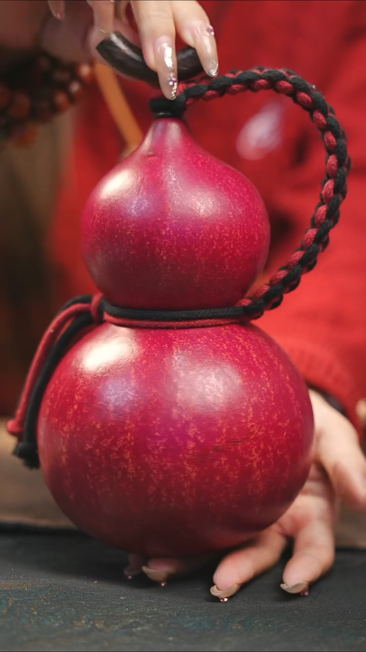 【闪购商品】WG196大漆酒葫芦不包手串及旋转底座