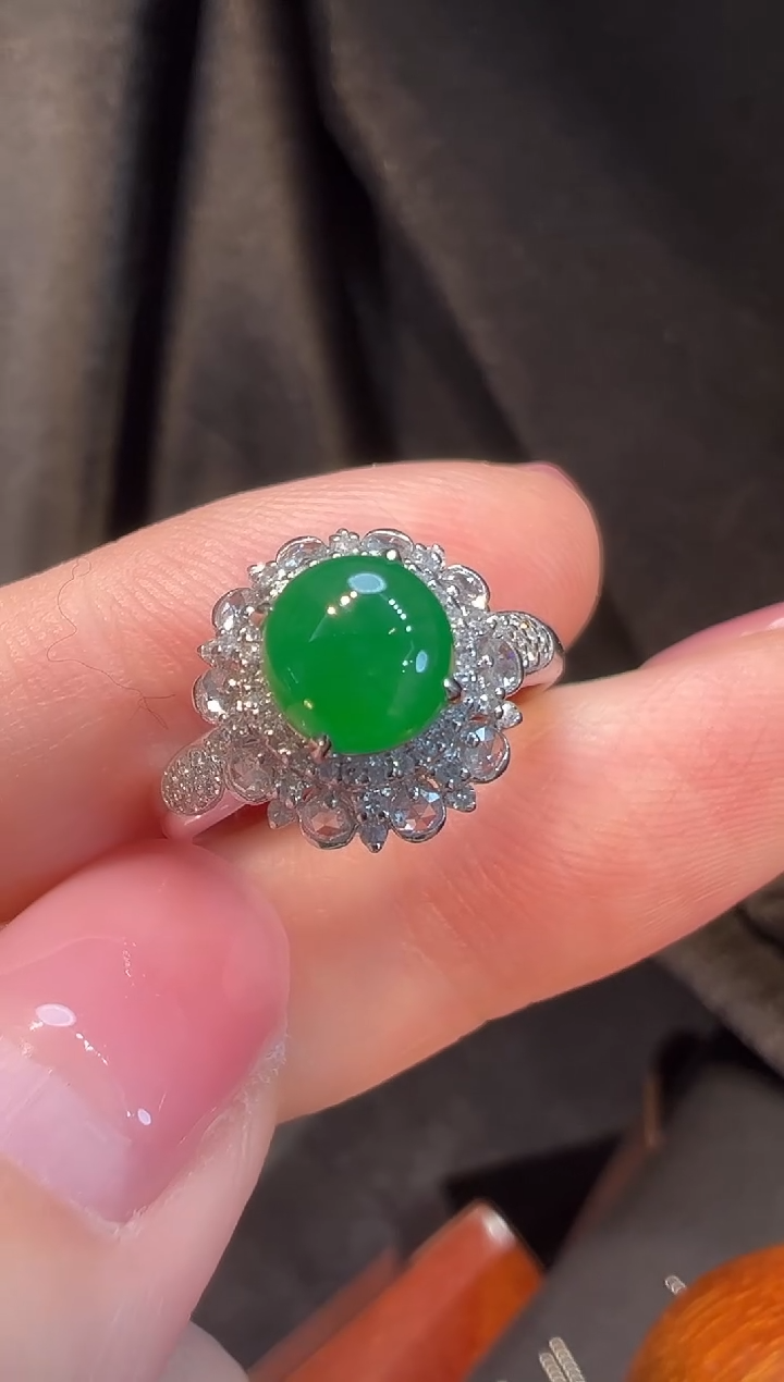 18K金镶嵌戒指翡翠L6