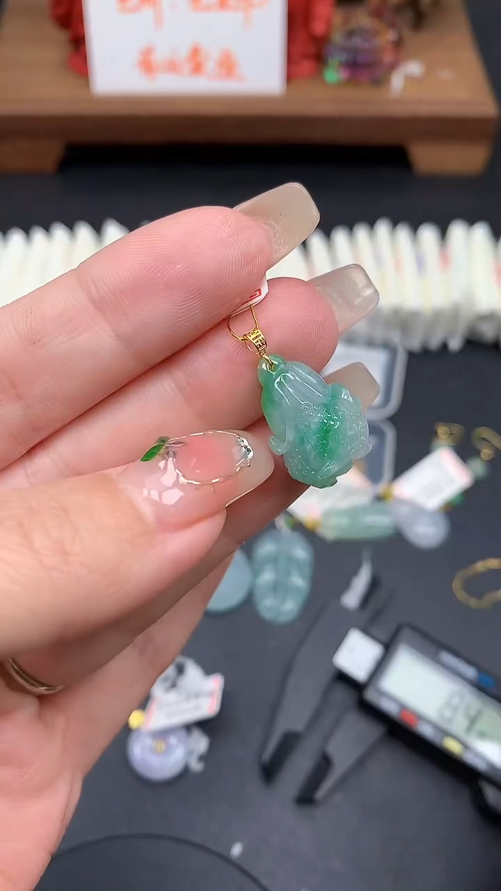 【闪购商品】翡翠吊坠(不含链)18K金镶嵌MS156137