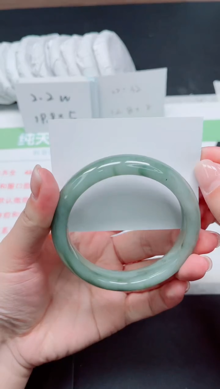 【闪购商品】石英质玉手镯未镶嵌734-60.1