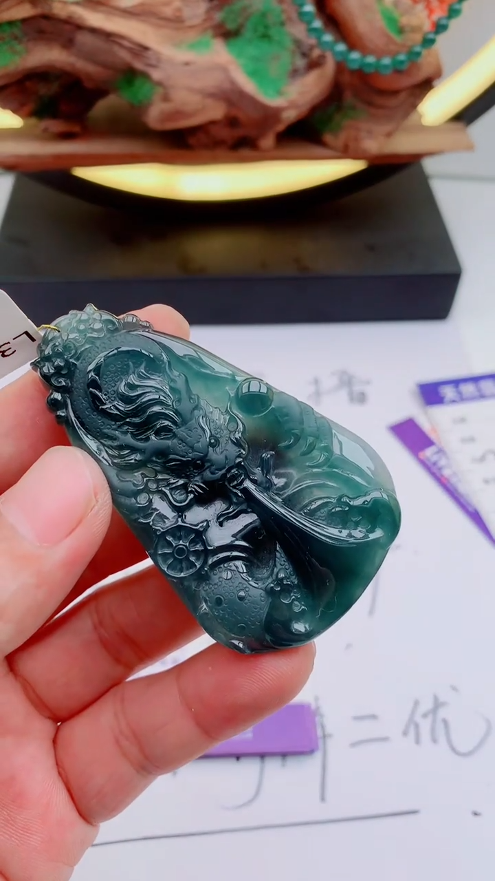 【闪购商品】翡翠颈饰未镶嵌1111111111111