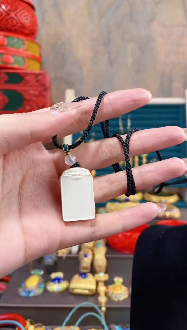 【闪购商品】非遗绝技精品吊坠