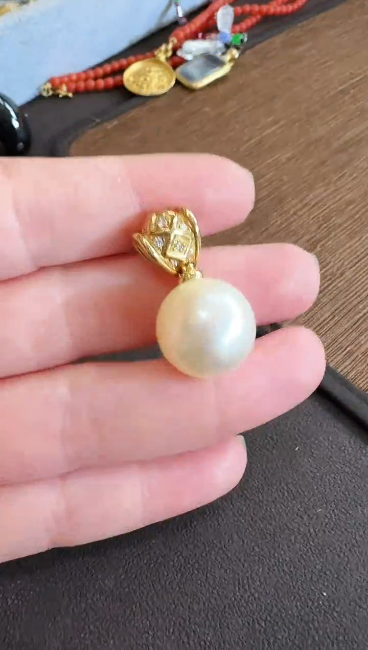 海水珍珠18K金镶嵌颈饰吊坠