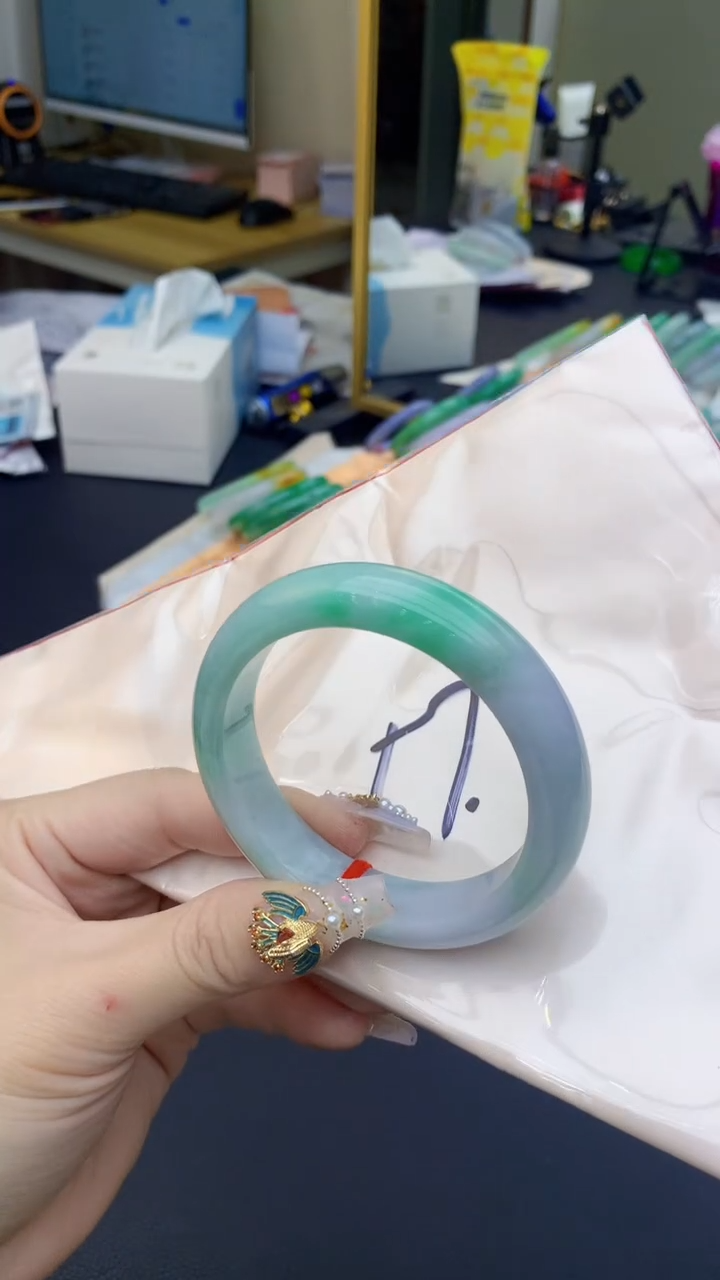 【闪购商品】翡翠手镯未镶嵌0330491457