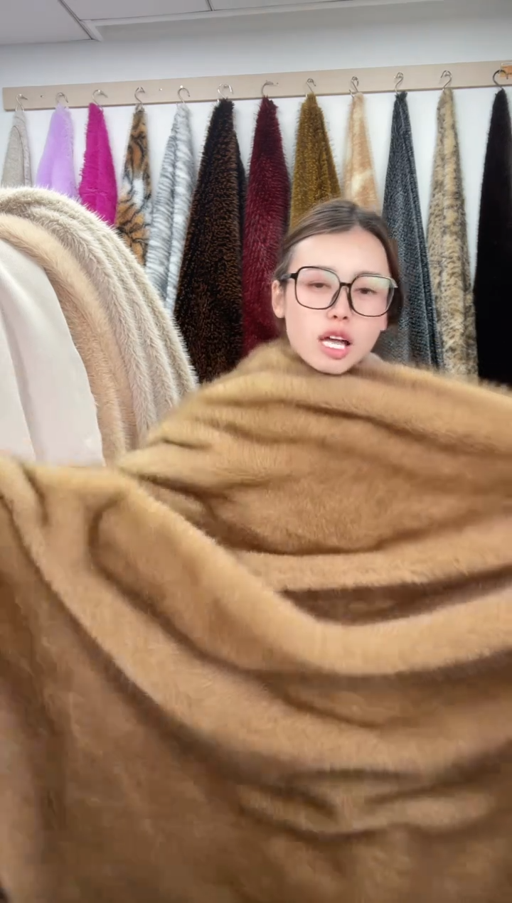 狐狸毛A202尺寸1.9*2