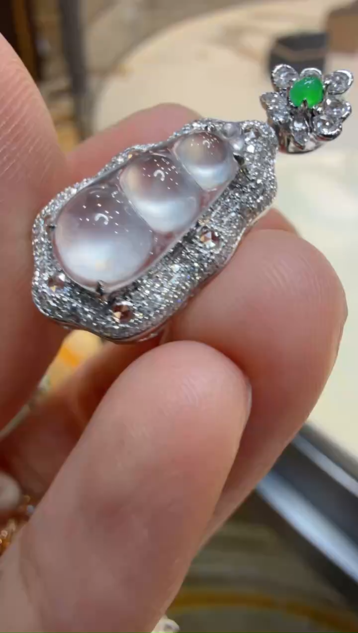 吊坠(不含链)18K金镶嵌翡翠多样性团购发一件