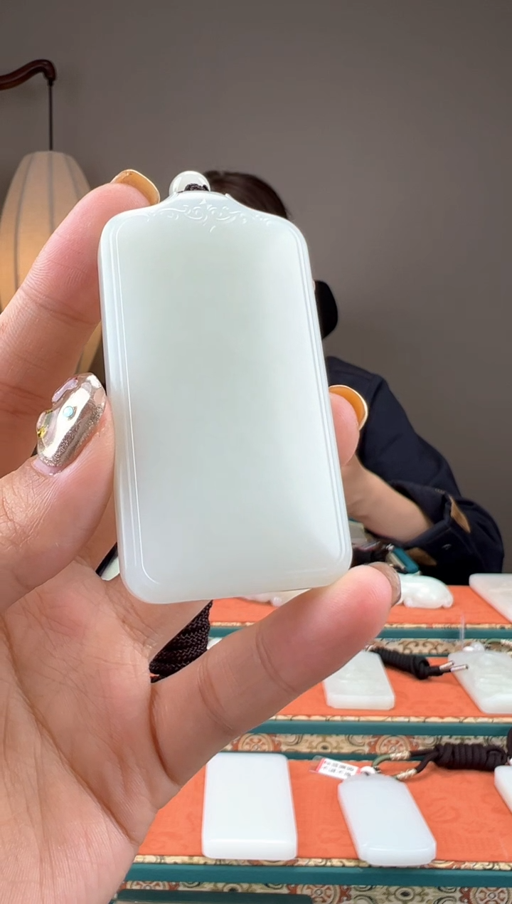 【闪购商品】和田玉颈饰未镶嵌1