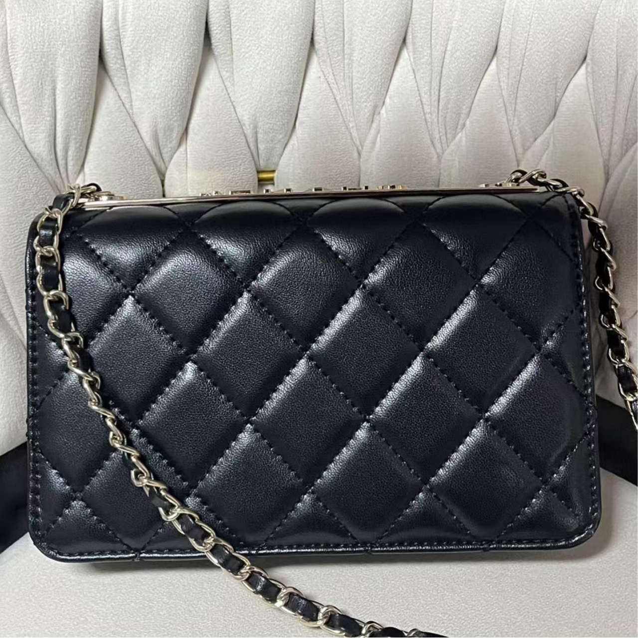 LQ-WITH-QUEEN真皮女包晚宴链条黑色  0499