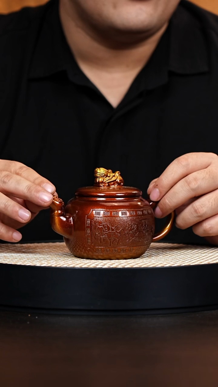 茶壶紫砂龙尊 龙骨金砂 车马图