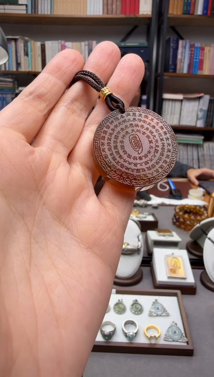 琥珀颈饰未镶嵌小*金光咒吊坠
