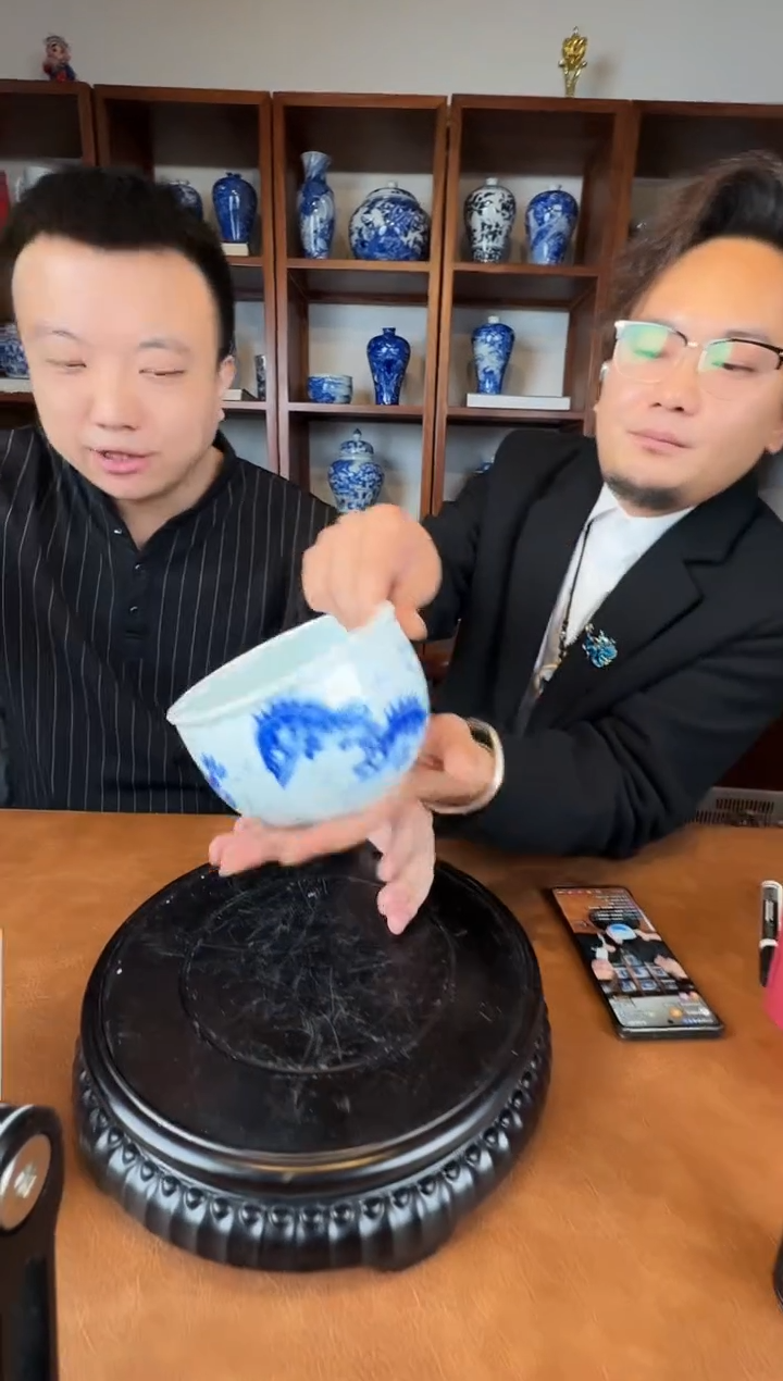 摆件瓷                       流水25