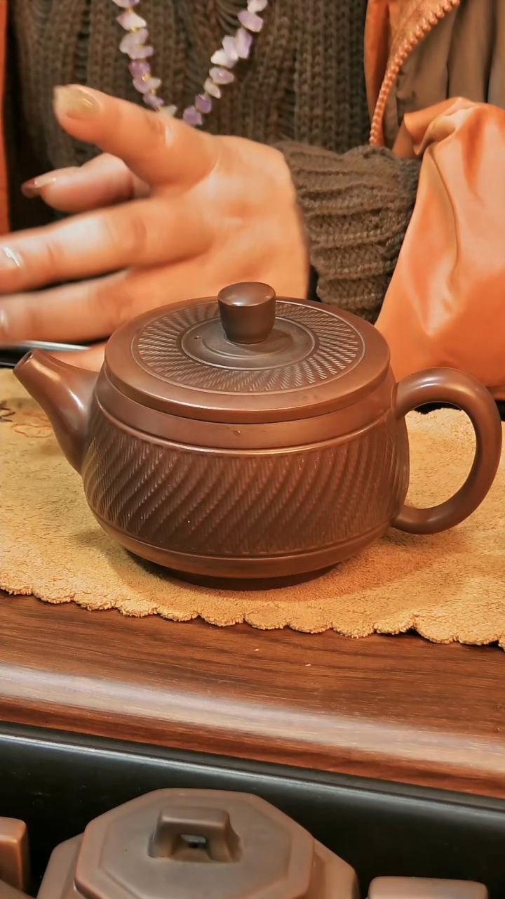 【闪购商品】壶紫陶跳刀凤鸣汉瓦壶300ml（微瑕）