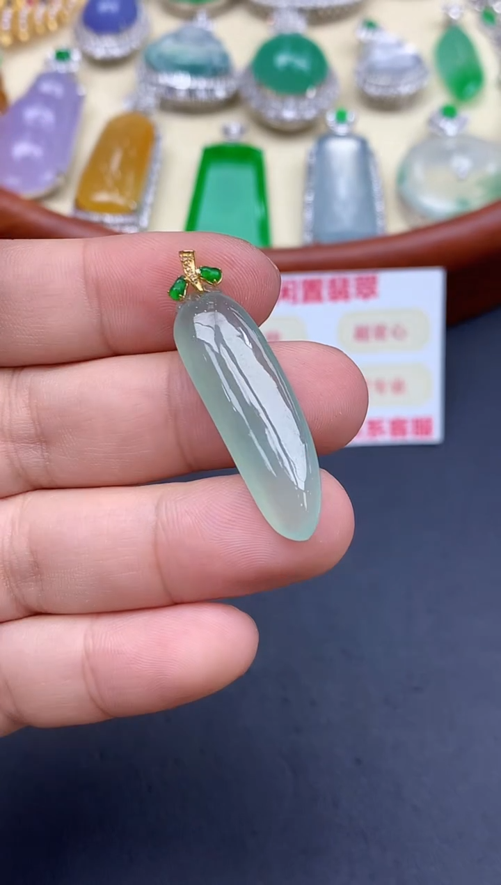 颈饰18K金镶嵌翡翠380-中国好珍宝