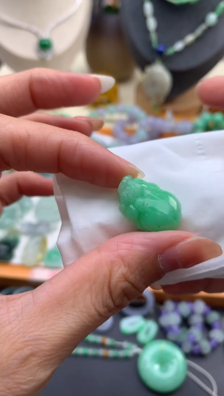 定制翡翠未镶嵌翡翠