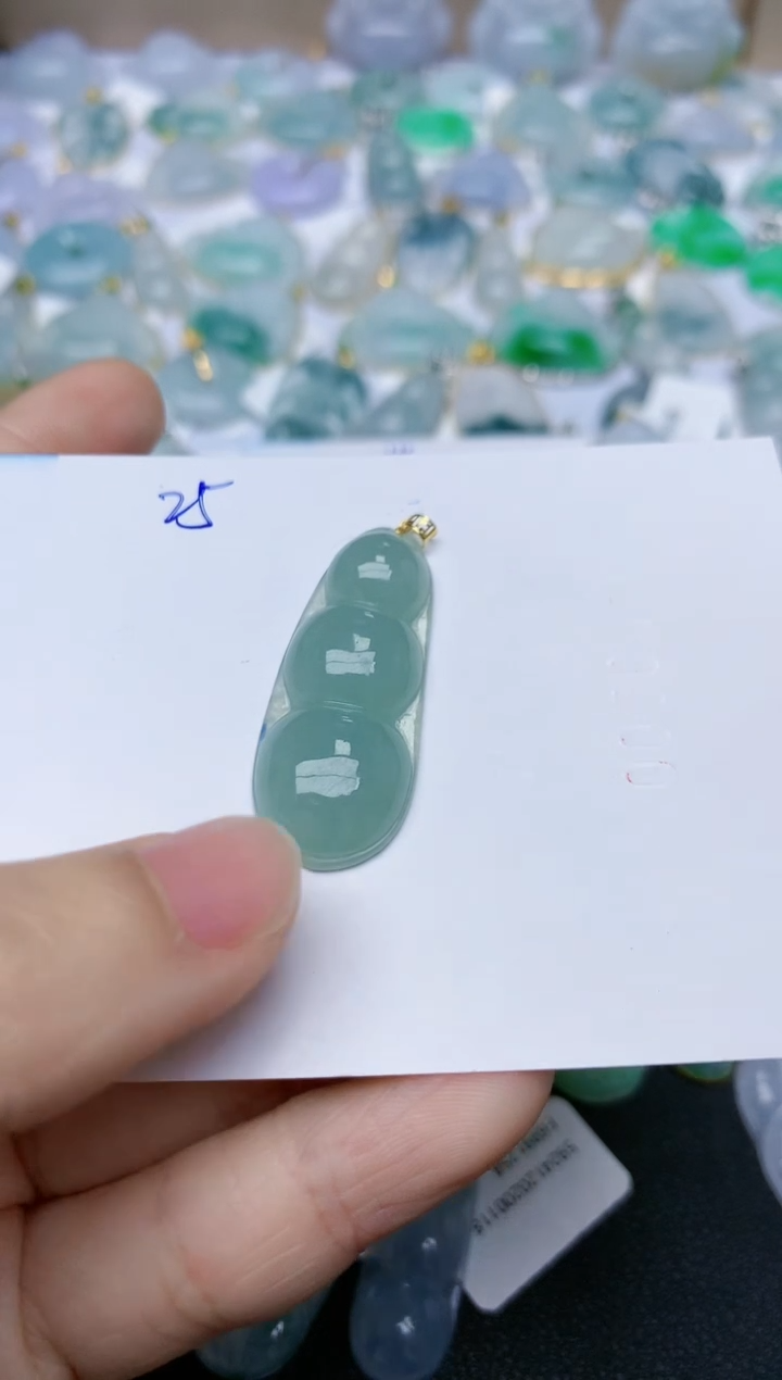 【闪购商品】翡翠颈饰18K金镶嵌天然翡翠A货    