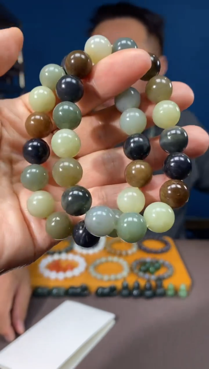 未镶嵌手链和田玉颜色多样性发货拍一发一