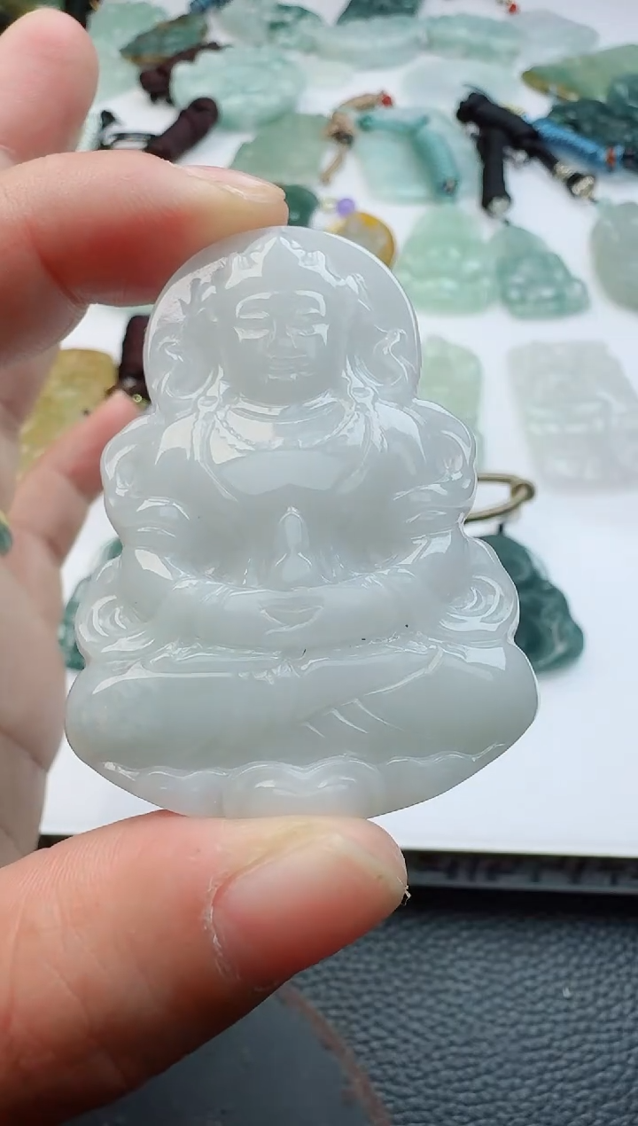 【闪购商品】翡翠颈饰未镶嵌多样性随机发其一