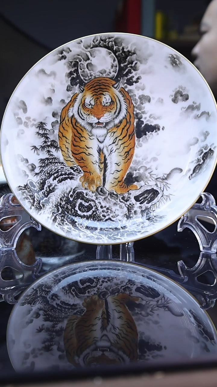 【闪购商品】景德镇全手绘虎啸山林壶承