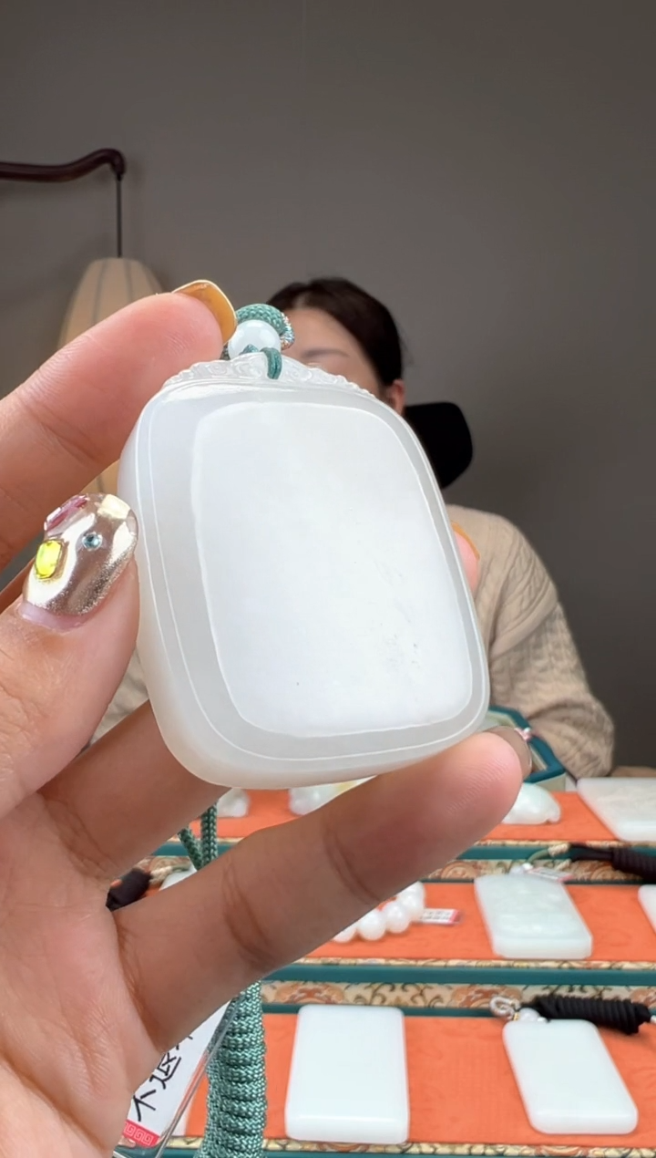 【闪购商品】和田玉颈饰未镶嵌1