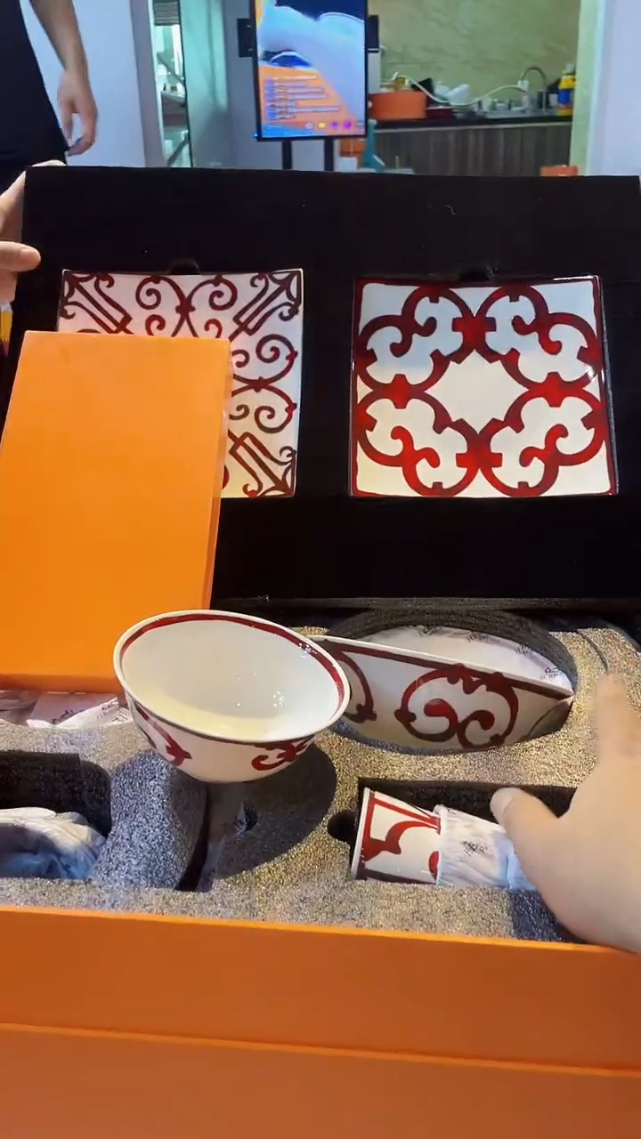杯鸿辉家品牌瓷器，京东包邮！
