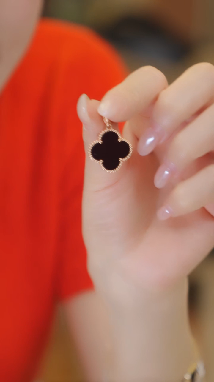 18K金镶嵌吊坠玛瑙/玉髓吊坠20mm